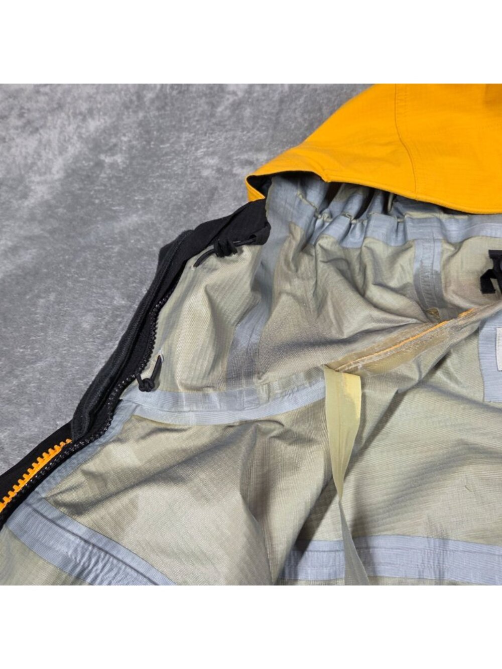 LL Bean Jacket Mens Large Yellow All Conditions Gear Gore-Tex Rain Shell - Picture 12 of 16